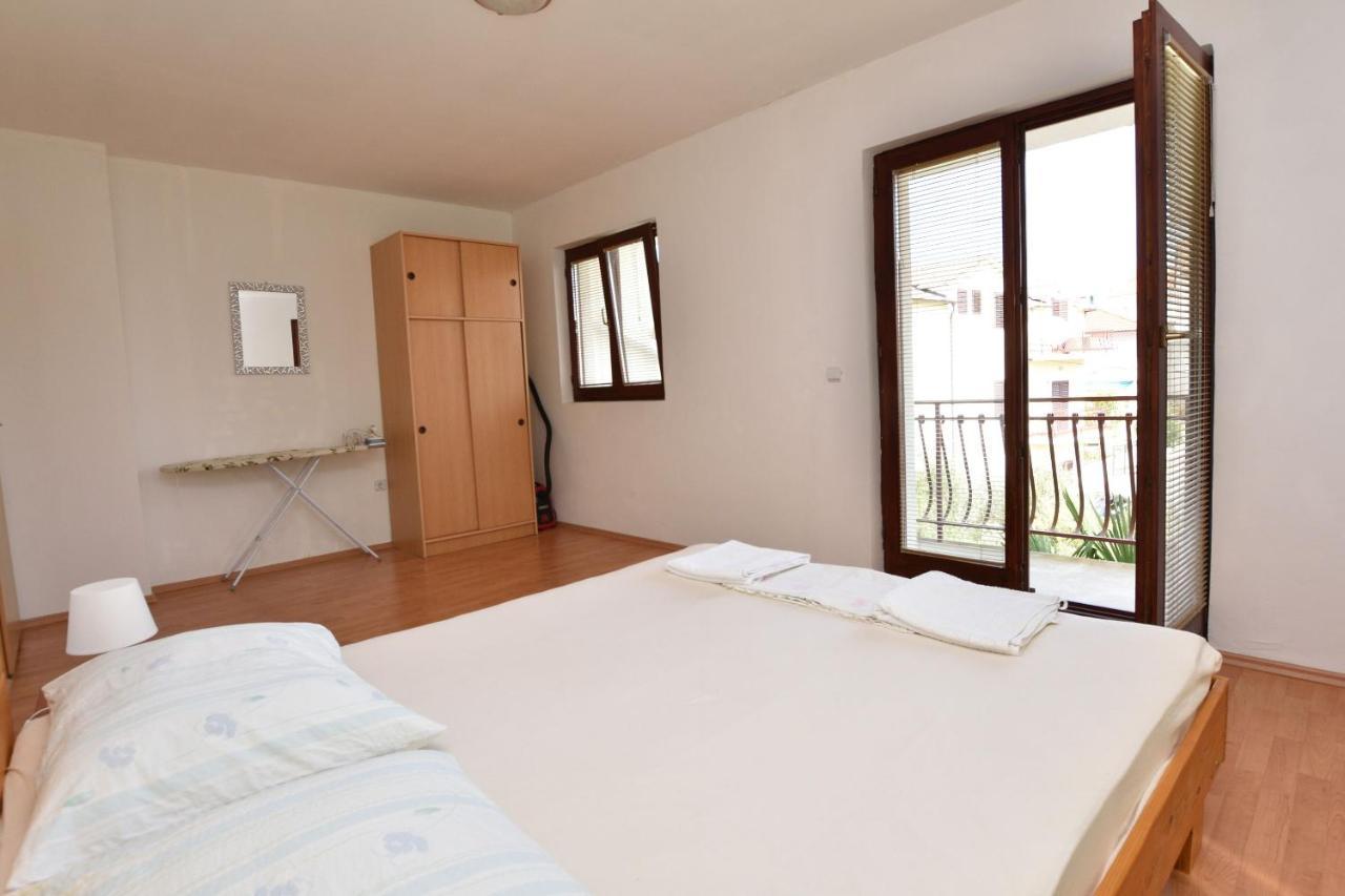 Apartments Jere Primosten Ngoại thất bức ảnh