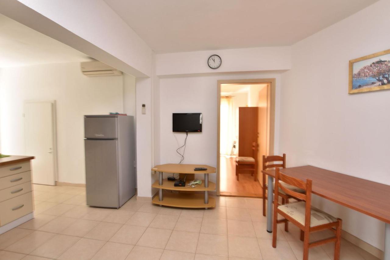 Apartments Jere Primosten Ngoại thất bức ảnh