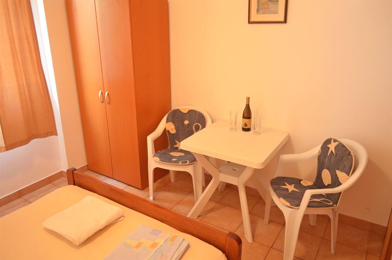 Apartments Jere Primosten Ngoại thất bức ảnh