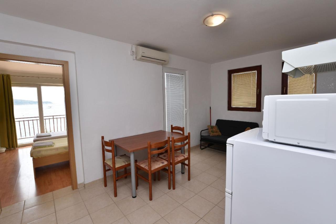 Apartments Jere Primosten Ngoại thất bức ảnh