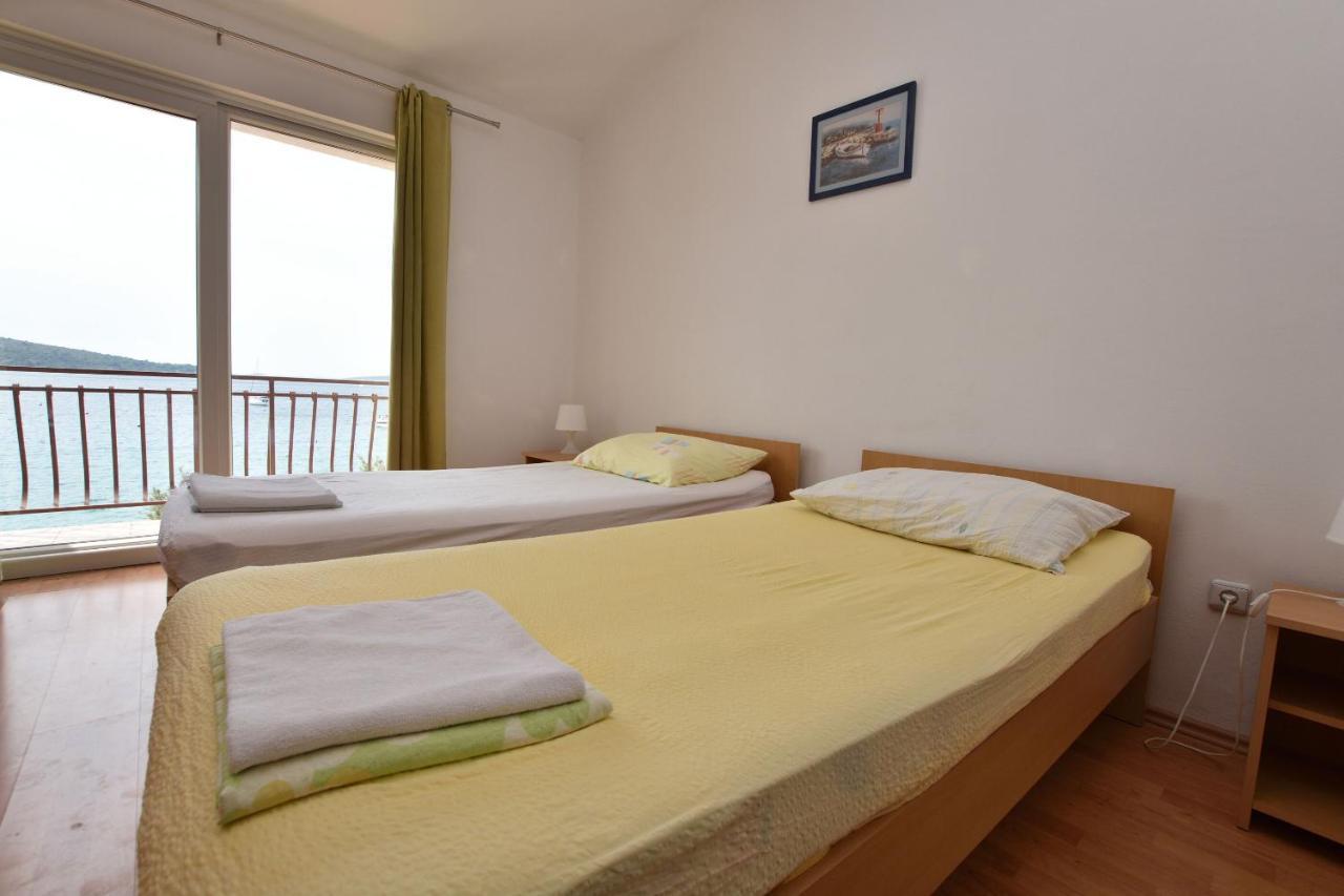 Apartments Jere Primosten Ngoại thất bức ảnh